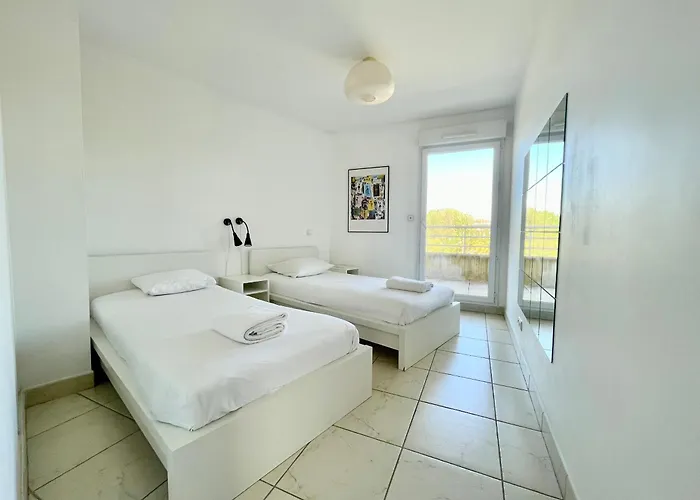 Appartement Pgh N7- 100m De La Plage, Vue Mer&parking Privé La Grande Motte